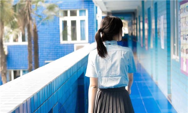 新吴如何找到一个可以帮助我生孩子的女人？